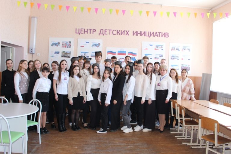 Подробнее о статье Первичные отделения Российского движения детей и молодежи «Движение первых» теперь и в нашей школе!